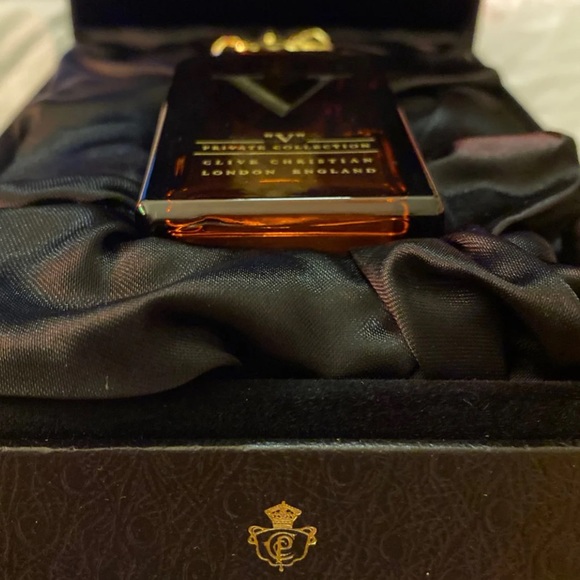 Clive Christian Private Collection V - Picture 6 of 7